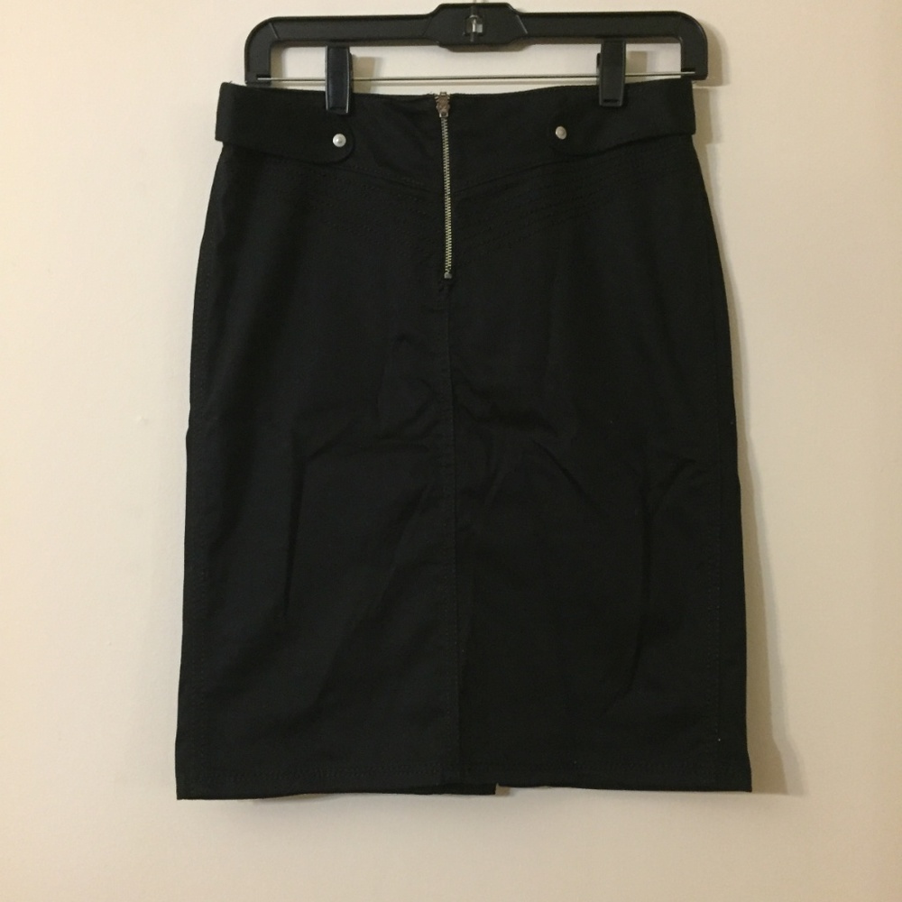 💕A | X Black Pencil Skirt with Front Zipper💕
